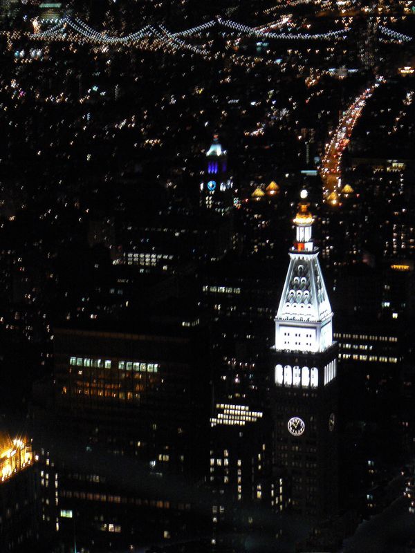 Vu de l Empire State Building: Metrpololitan Life Insurance Building vu de l Empire State Bulding